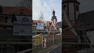 Biberschwanzdach in Leipzig  Plaußig nimmt Gestalt an dachdecker handwerk sachsen [upl. by Esiocnarf588]