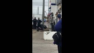 Dramatic arrest by Windsor police on Howard Avenue [upl. by Ariamo881]