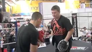 Ricky Hatton amp Scott Quigg on the pads [upl. by Ahsela]