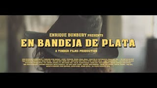 Enrique Bunbury  En bandeja de plata Videoclip Oficial [upl. by Goldshlag230]