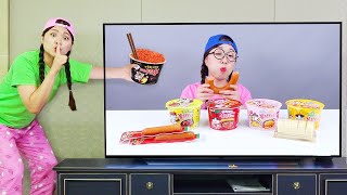 Mukbang Fire Spicy Noodle Tteokbokki 불닭볶음면 떡볶이 TV 속 편의점 음식 먹방 DONA 도나 [upl. by Kory]