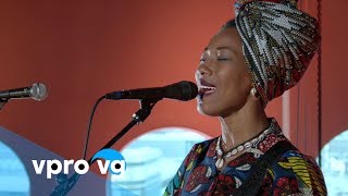 Fatoumata Diawara  Fenfo NTerini live TivoliVredenburg Utrecht [upl. by Calvinna178]