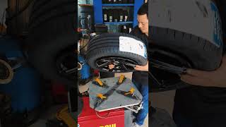 Goodyear F1Sport 1955515 amp Cosmis S1 15x7 4H100 [upl. by Yknarf]