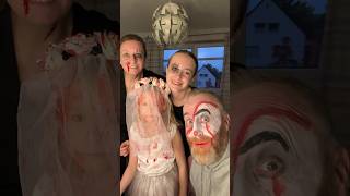 Jule schminkt uns zu Halloween 🎃 familie halloween schminken [upl. by Norahs438]