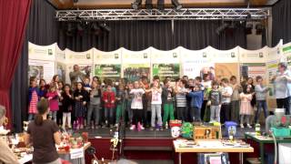 Video Song quotSchneewittchen und die 7 Zwergequot 20140426 Volksschule Absdorf [upl. by Atined206]