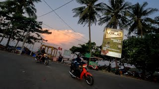 Riding a Scooter in INDONESIA 🇮🇩 [upl. by Reni]