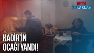 Kadirin Evinde Yangın Çıktı  Arka Sokaklar 657 Bölüm [upl. by Hanid]