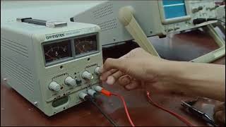 Kelompok 6 Tutorial menggunakan oscilloscope [upl. by Adabel]