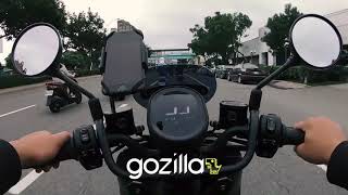 CP值爆表Gogoro2  Gogoro 2手機架！2分鐘安裝完畢！Gozilla狗吉拉改裝配件 淡水至西門町路跑實測胸口視角超穩不晃 [upl. by Brawley119]