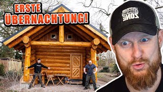 Das BLOCKHAUS steht  Die erste Übernachtung in der Naturstammhütte  Fritz Meinecke reagiert [upl. by Annoif913]