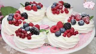 Mini Pavlova  Merengue con crema pastelera y nata l Pavlova cu crema de vanilie si frisca 🍰 [upl. by Danae]