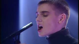 HD HQ Sinead OConnor Nothing Compares 2 U Live TOTP 1990 [upl. by Marcy738]