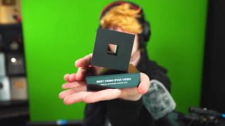 KreekCraft Open his Roblox Innovation Award and it’s the Wrong one [upl. by Aitital]