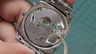 How to replace the batteries in a FOSSIL BIG TIC watch with AE09AA movement ⌚🔋 [upl. by Jereld]