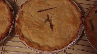 Tourtière  Traditional Québécois meat pie recipe as easy as 321 [upl. by Glynnis]