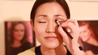 How to Do Makeup on Eyes With an Epicanthic Fold [upl. by Partridge]