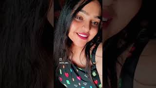 Dekhoon tuje to pyaar aaye 💕 youtubeshorts gujju bollywood youtube shorts [upl. by Noremac384]