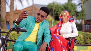 Umar m shareef ZuciyaOfficial Video ft Saudat Umar [upl. by Ahtrim]