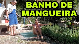 BANHO DE MANGUEIRA  MEU PÉ DE UVA  MINHA HORTA [upl. by Annavas]