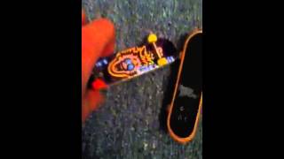 How to tell if a tech deck is real or fake [upl. by Adnwahsal769]