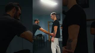 I Calci più devastanti non li Vedi wingchun kyokushin [upl. by Atselec]