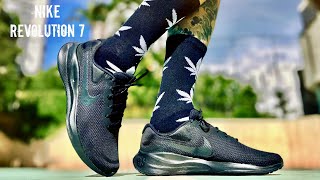 REVIEW 405 NIKE REVOLUTION 7 [upl. by Elletnohs]