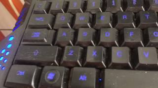 Como mudar a cor do LED do teclado [upl. by Ellednek659]