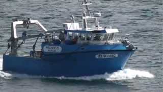 Research Vessel Neomysis MX 905682 Entering Roscoff Marina 29680 Roscoff Finistère Brittany France [upl. by Elimay]