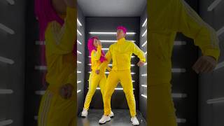 Patinho azul ou amarelo👀maycabrasil dance dancevideo engraçado funny funnyshorts viral [upl. by Aible224]