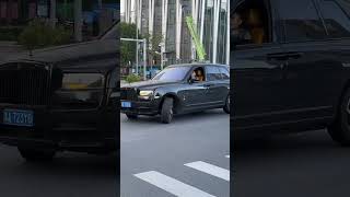 Shenzhen Bay encountered a Jilin boss driving a RollsRoyce Cullinan to checknew shortvideo [upl. by Ternan]