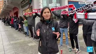 Informe desde Madrid cadena humana rodea el Estadio de Vallecas en rechazo a su reubicación [upl. by Nialb386]