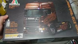 124 ITALERI Scania R730 quotBlack Amberquot [upl. by Aelyak681]