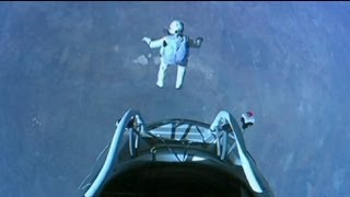 Baumgartner a fait le grand saut [upl. by Orihakat]