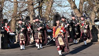 The Highlanders Pipes amp Drums and Balaklava Company 5 SCOTS Edinburgh Castle Guard Ceremony [upl. by Romeo]