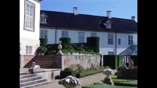 Fredensborg Slot  slotshaven og orangeriet [upl. by Scarlett]