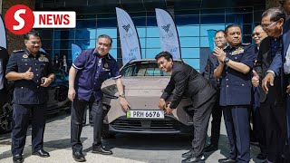 MOT unveils new featurerich ‘JPJePlate’ mandatory for new electric vehicles [upl. by Wira]