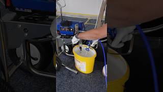 Airless Farbe spritzen mit Graco 490 XT airless renovation handwerk [upl. by Nnaaihtnyc]