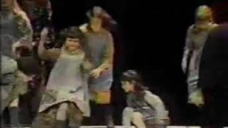 Annie 1977 The original cast performs a medley on the Tony Awards [upl. by Gilbert]