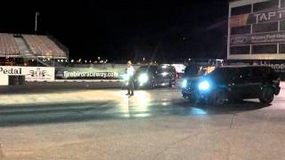 Ford Flex Ecoboost vs Jeep SRT8 drag race [upl. by Walden833]