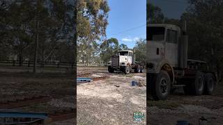 Putting s2 on trailer to get ready for Clarendon shorts kenworth s2 australia [upl. by Gradeigh808]