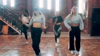 LA ROMANA  Bad bunny FT El Alfa  Coreografia Gabi RiveroDennu Garcia [upl. by Ferdinana]