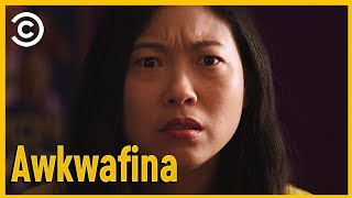 Albträume  Awkwafina Is Nora From Queens  S03 E01  Comedy Central Deutschland [upl. by Amery916]