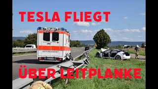 Tesla fliegt über Leitplanke auf der B535 bei Plankstadt [upl. by Montford]