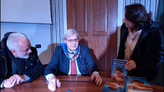 INTERVISTA ALLON VITTORIO SGARBI  intervistano i conduttori Anna Rea e Fernando Riccardi [upl. by Nuli]