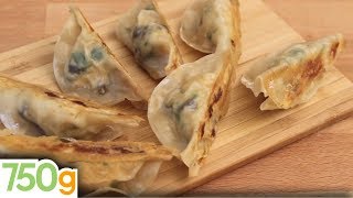 Recette de Raviolis chinois grillés à la poêle  750g [upl. by Jourdan608]