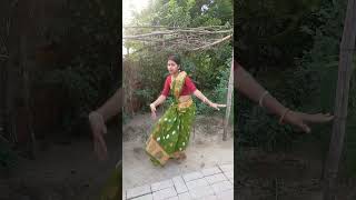 Dakatiyan bansi dance sorts youtubeshorts bohurupi [upl. by Annaicul]