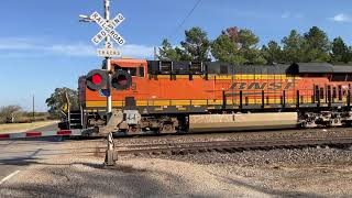 Pair of GEVOs Lead BNSF Manifest Headed to Navasota TX on Conroe Subdivision  101824 [upl. by Chor]