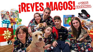 1  👨‍👩‍👧‍👦 ¡ABRIENDO regalos 🎁 de REYES MAGOS   Vlog CABALGATA de VÉLEZ [upl. by Nodnnarb453]