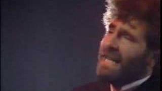 GODLEY AND CREME Under Your Thumb ►1st Performance 17981 [upl. by Nahgrom97]