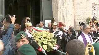 Funerali privati di Andreotti con gli ultimi Dc [upl. by Ahselet]